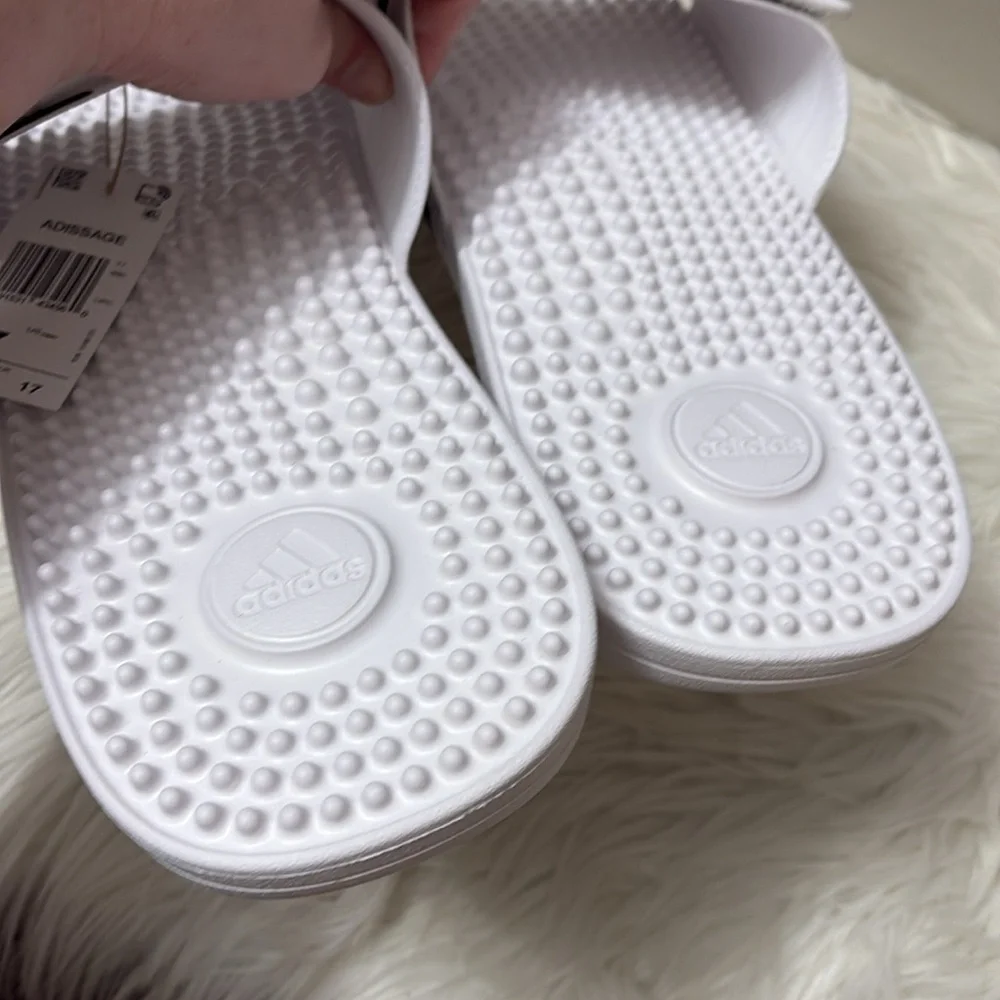 NEW In Box Adidas Adissage Slide Sandals Black And White Men’s 17